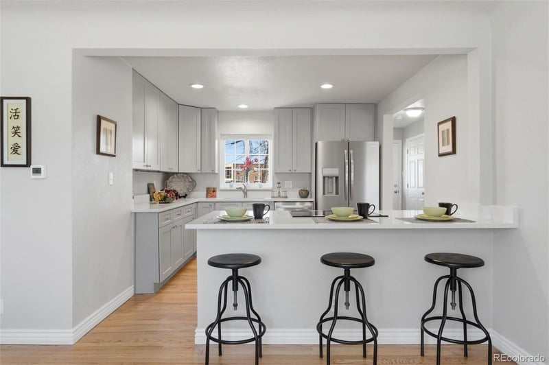 1372 Lima St, Aurora, CO 80010
