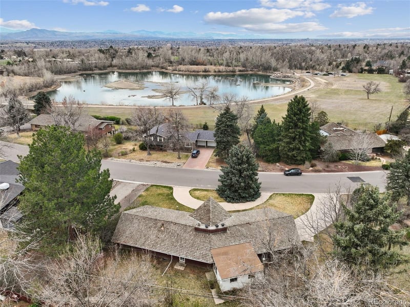 6118 Lakeview St, Littleton, CO 80120