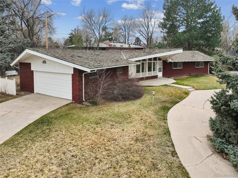 6118 Lakeview St, Littleton, CO 80120