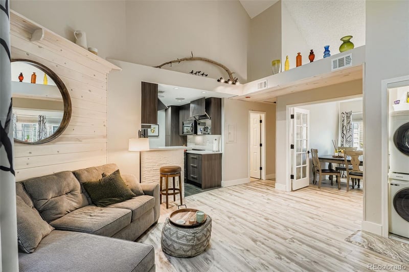 950 Dahlia St, Denver, CO 80246