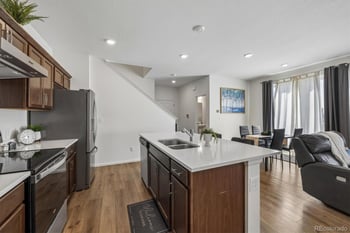 608 Bersshine Ct, Watkins, CO 80137