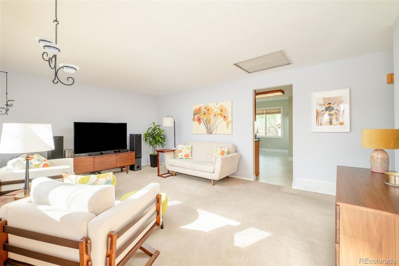 973 Holland St, Lakewood, CO 80226