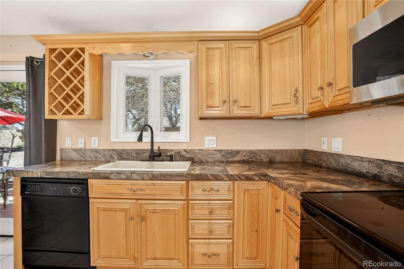 11185 Linvale Dr, Aurora, CO 80014