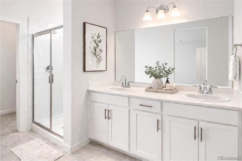 126 Vandriver Way, Aurora, CO 80018