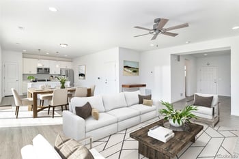 126 Vandriver Way, Aurora, CO 80018