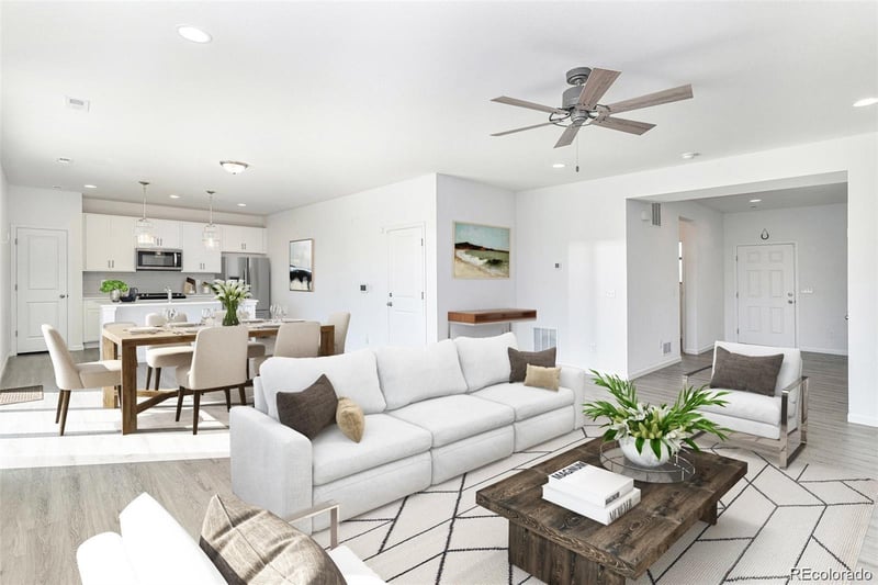 126 Vandriver Way, Aurora, CO 80018