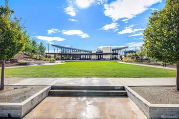 126 Vandriver Way, Aurora, CO 80018