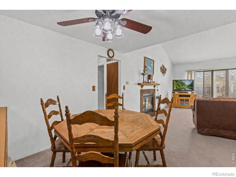 512 Locust Grove Dr, Fort Collins, CO 80521