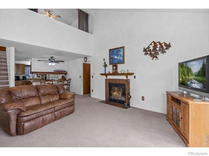 512 Locust Grove Dr, Fort Collins, CO 80521