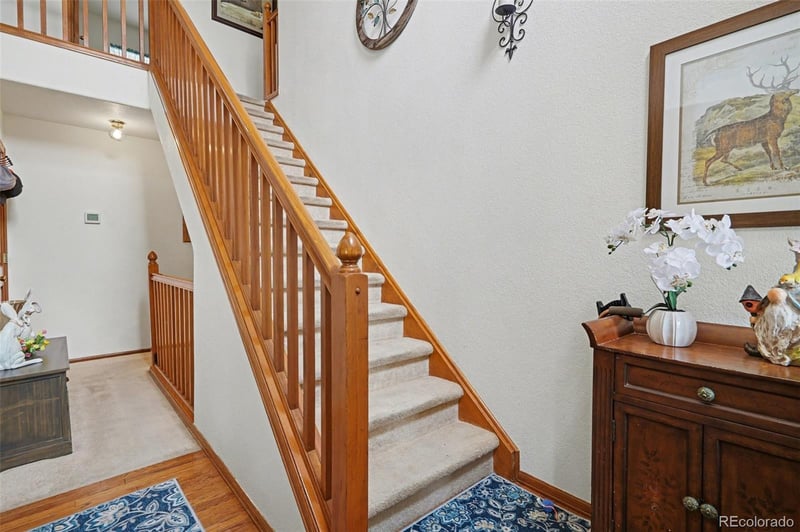 19121 Hampden Dr, Aurora, CO 80013