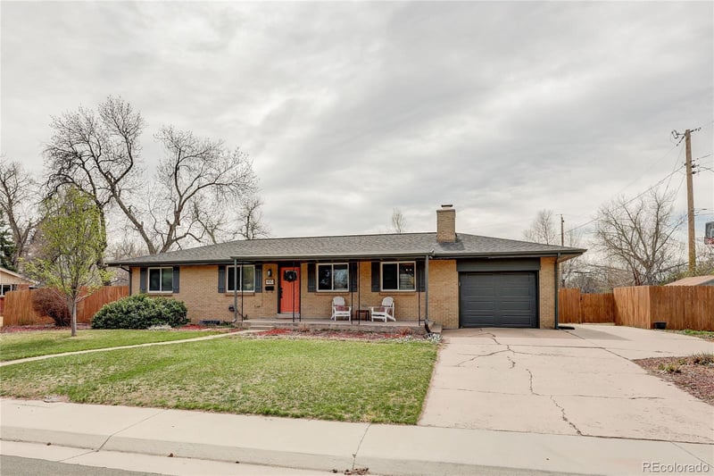 480 Briarwood Dr, Centennial, CO 80122