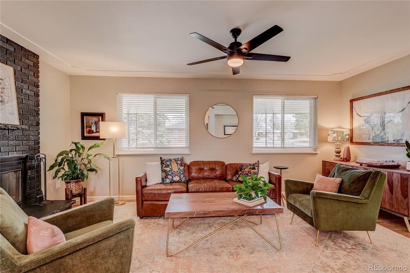 480 Briarwood Dr, Centennial, CO 80122