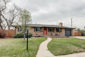 480 Briarwood Dr, Centennial, CO 80122
