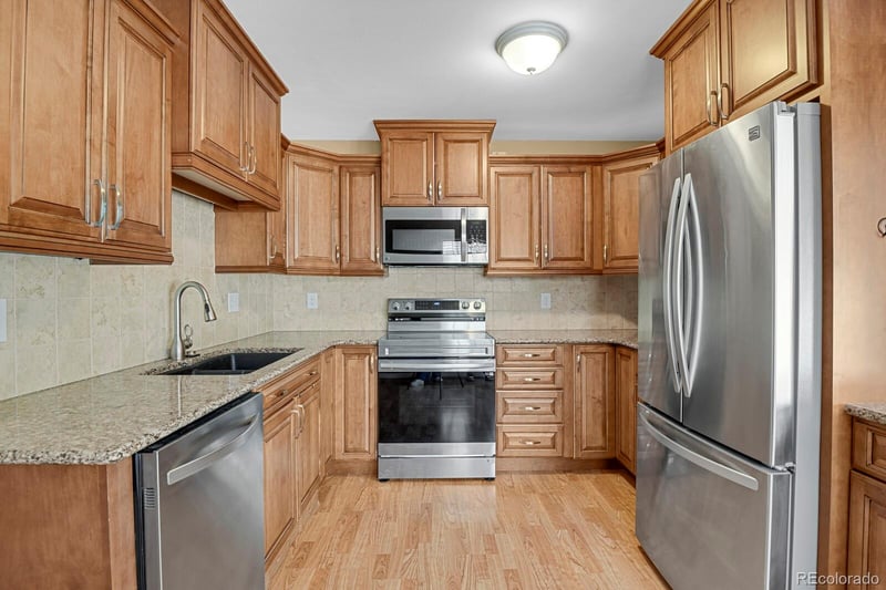 6974 Knolls Way, Centennial, CO 80122