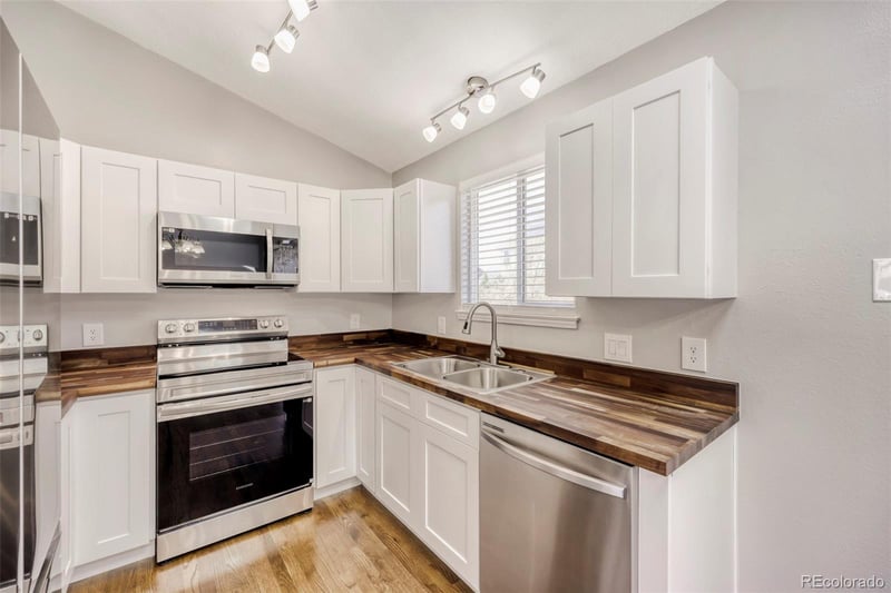 9885 Madison St, Thornton, CO 80229