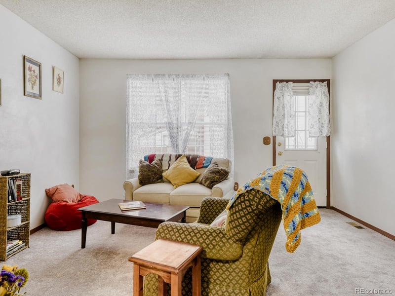 6944 Mississippi Ave, Lakewood, CO 80226