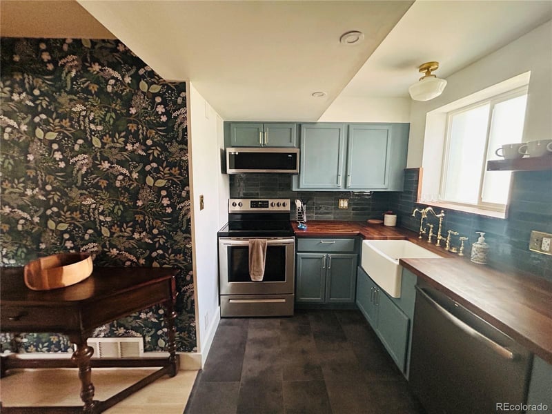 10512 Sperry St, Northglenn, CO 80234