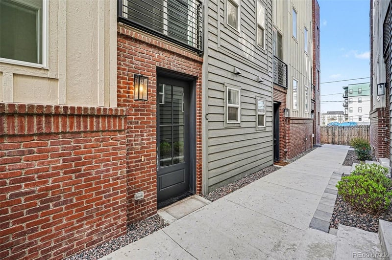 3511 Marion St #C, Englewood, CO 80113