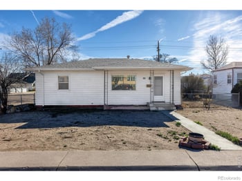 302 Mckinley Ave, Fort Lupton, CO 80621