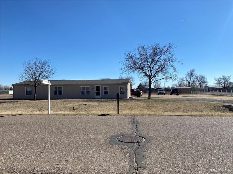 424 Zante Way, Lochbuie, CO 80603