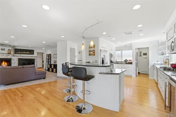 891 Glencoe St, Denver, CO 80220