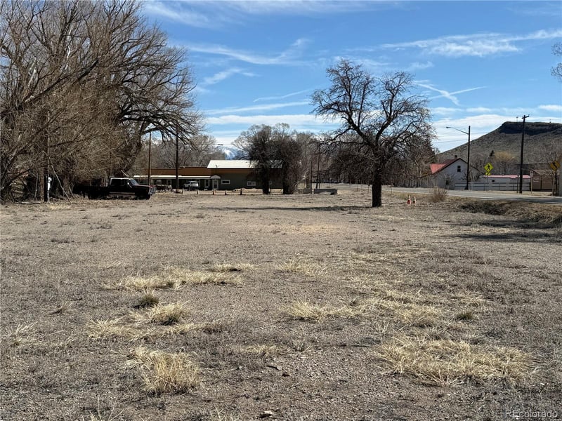 510 Gunnison Ave, Saguache, CO 81149