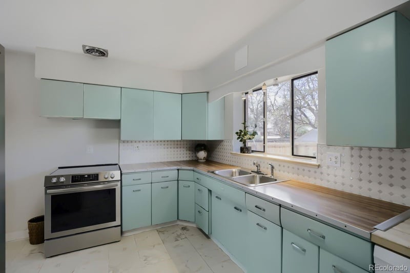 1227 Harlan St, Lakewood, CO 80232