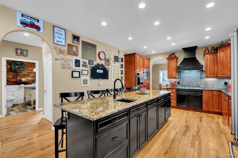 4745 Cheyenne Dr, Larkspur, CO 80118