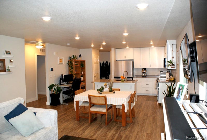 819 Widgeon Cir, Longmont, CO 80503