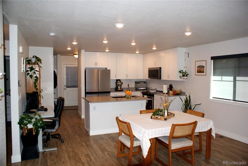 819 Widgeon Cir, Longmont, CO 80503