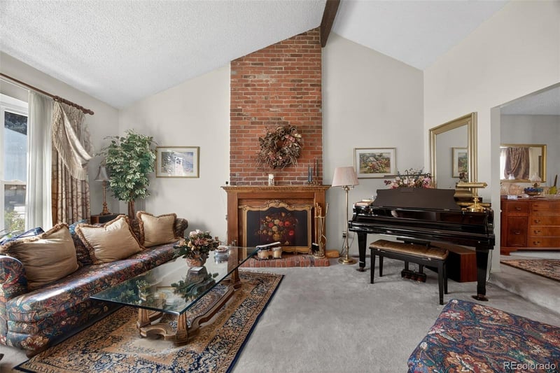 12386 Bates Cir, Aurora, CO 80014