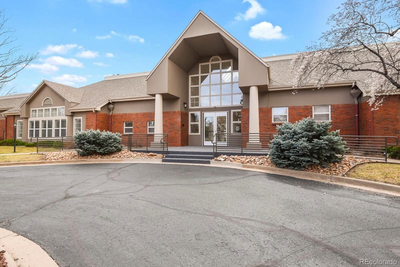 2750 Riverwalk Cir #D, Littleton, CO 80123