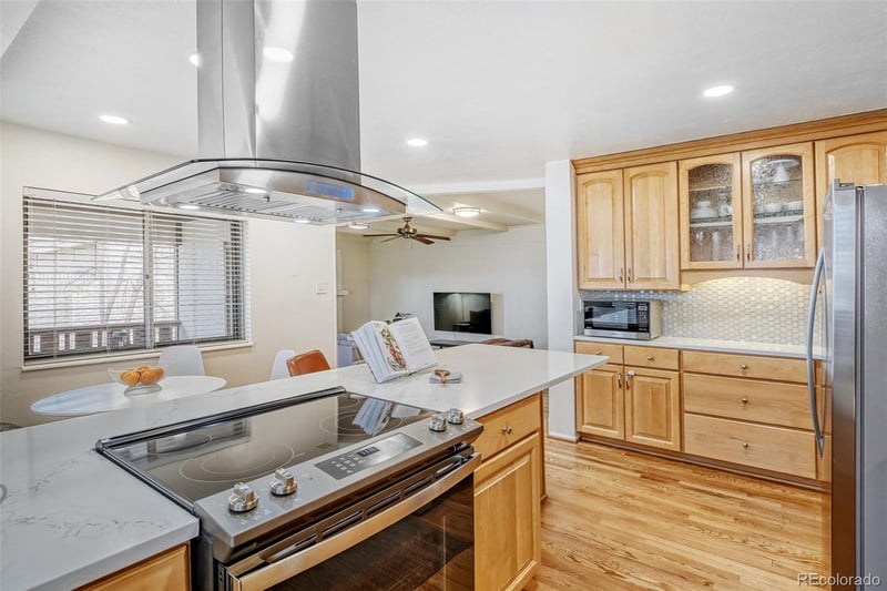 2923 Reading Ct, Denver, CO 80231