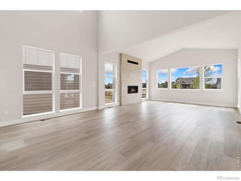 1653 Winter Glow Dr, Windsor, CO 80550