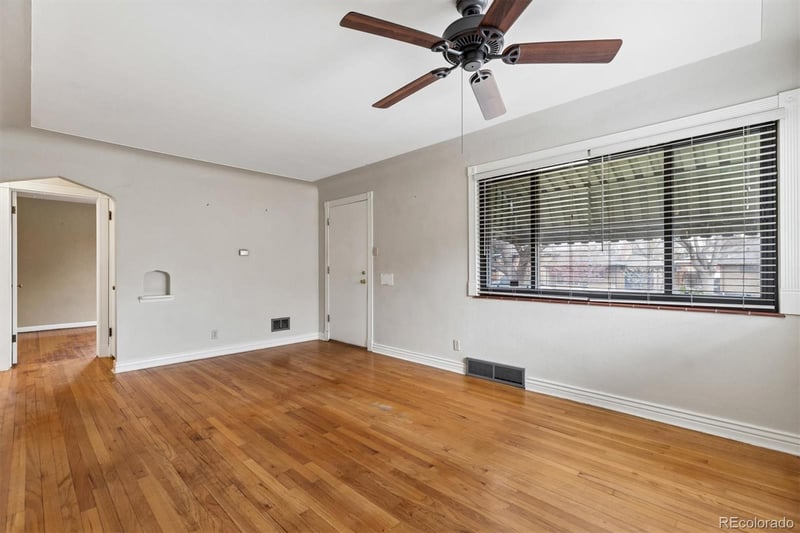 2233 Kenton St, Aurora, CO 80010