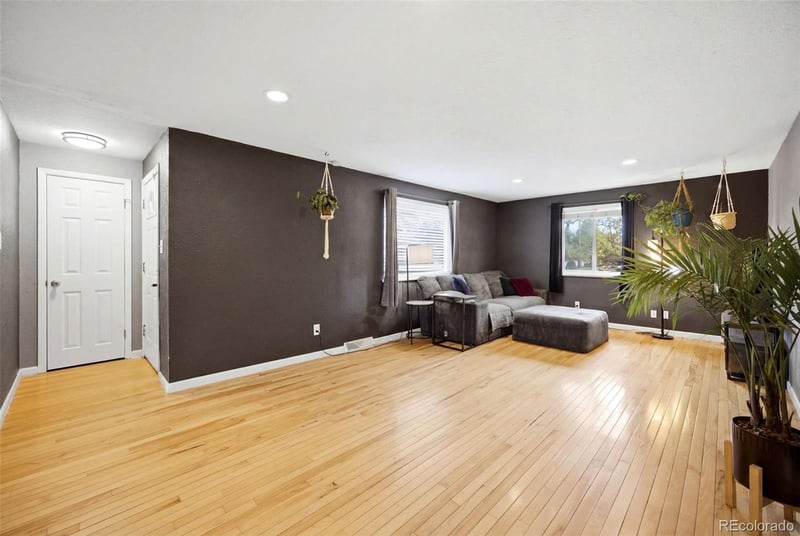 1490 Zephyr St, Lakewood, CO 80232