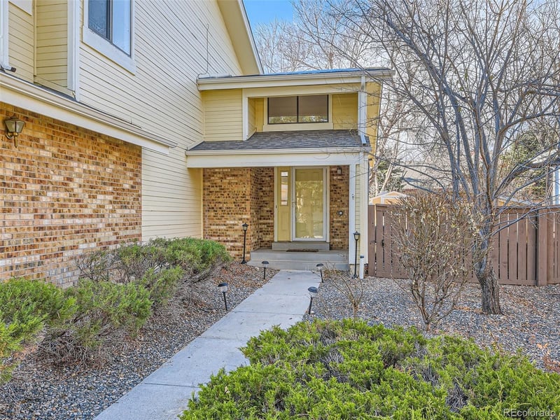 1383 Briar Cir, Highlands Ranch, CO 80126