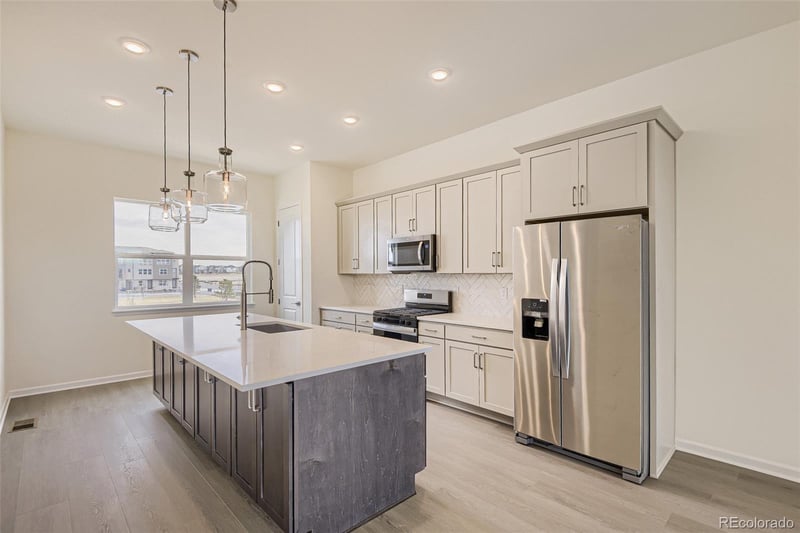 6273 Jebel St, Aurora, CO 80019