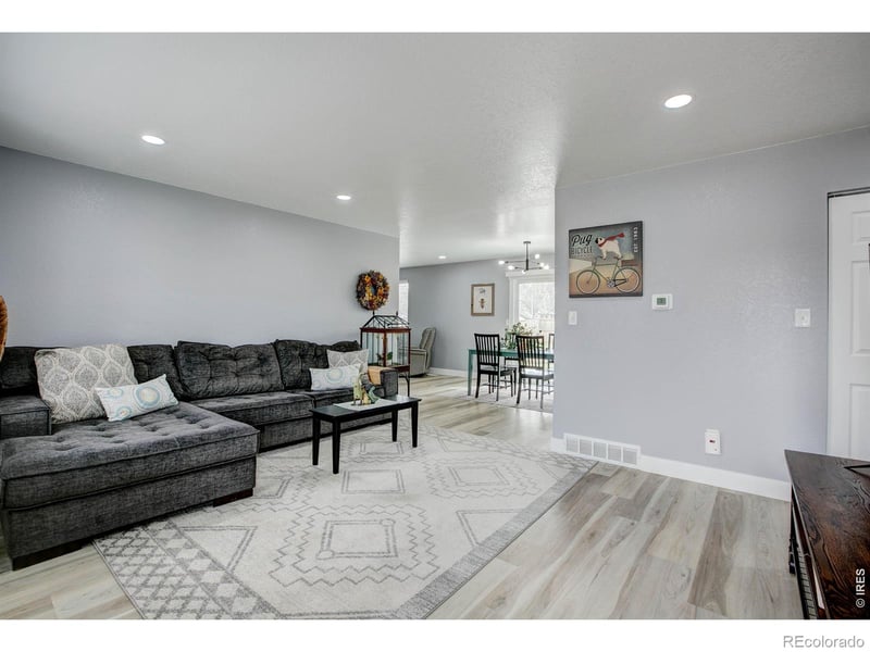 926 White Elm Dr, Loveland, CO 80538