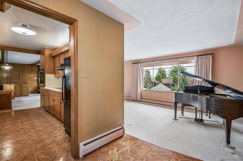 14075 Crabapple Rd, Golden, CO 80401