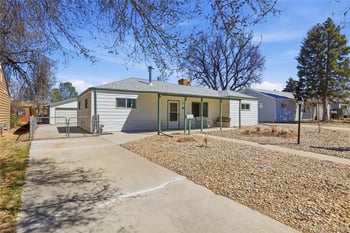 800 Vaughn St, Aurora, CO 80011