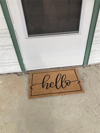 800 Vaughn St, Aurora, CO 80011