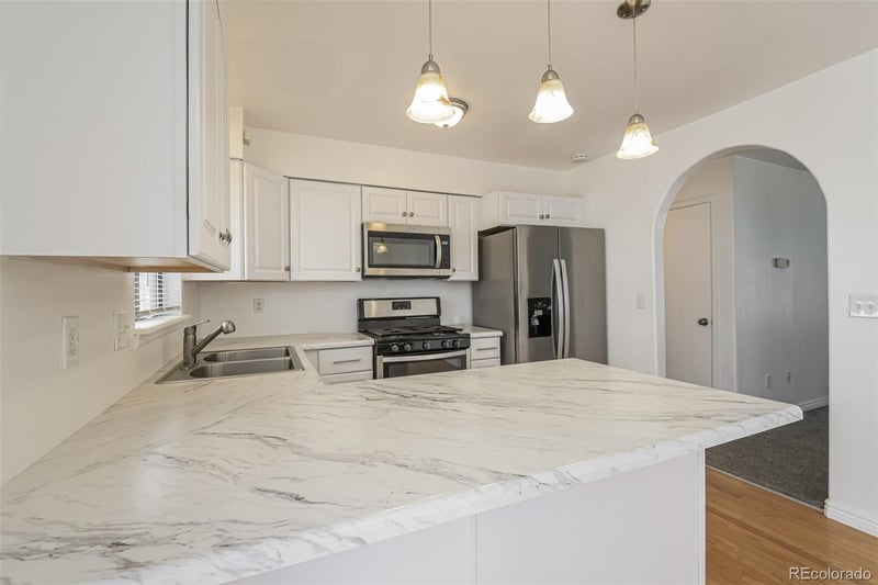 16812 Mansfield Cir, Aurora, CO 80013