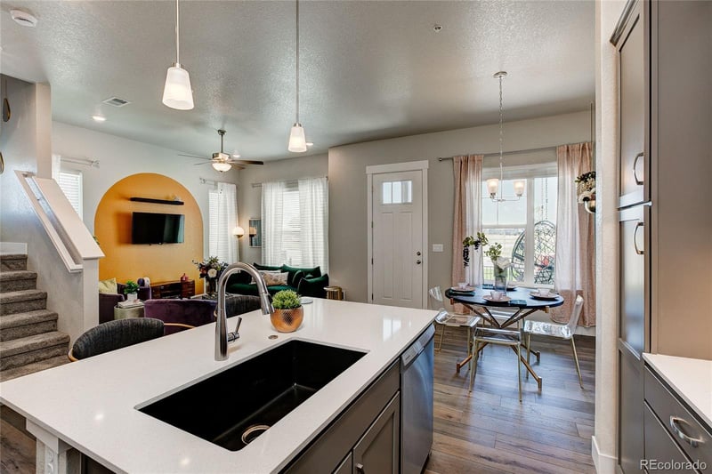 420 High Point Dr #104, Longmont, CO 80504