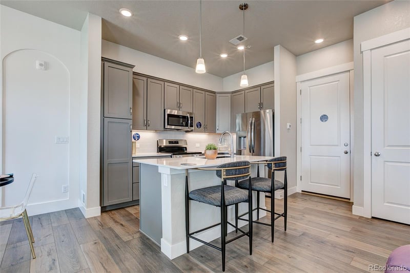420 High Point Dr #104, Longmont, CO 80504