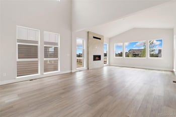 1653 Winter Glow Dr, Windsor, CO 80550