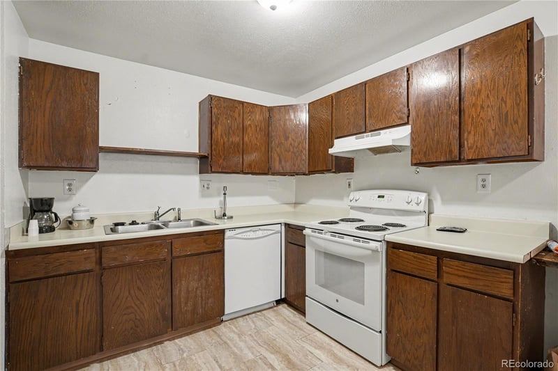 6030 Yarrow St, Arvada, CO 80004