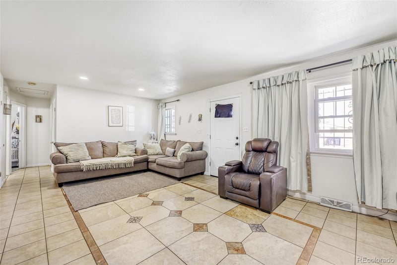 7391 Bronco Rd, Denver, CO 80221