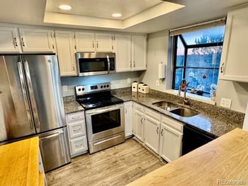 15911 Dakota Pl #301, Aurora, CO 80017