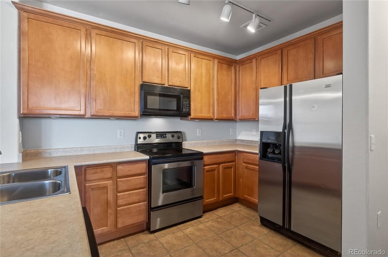 2662 Cathay Way #303, Aurora, CO 80013